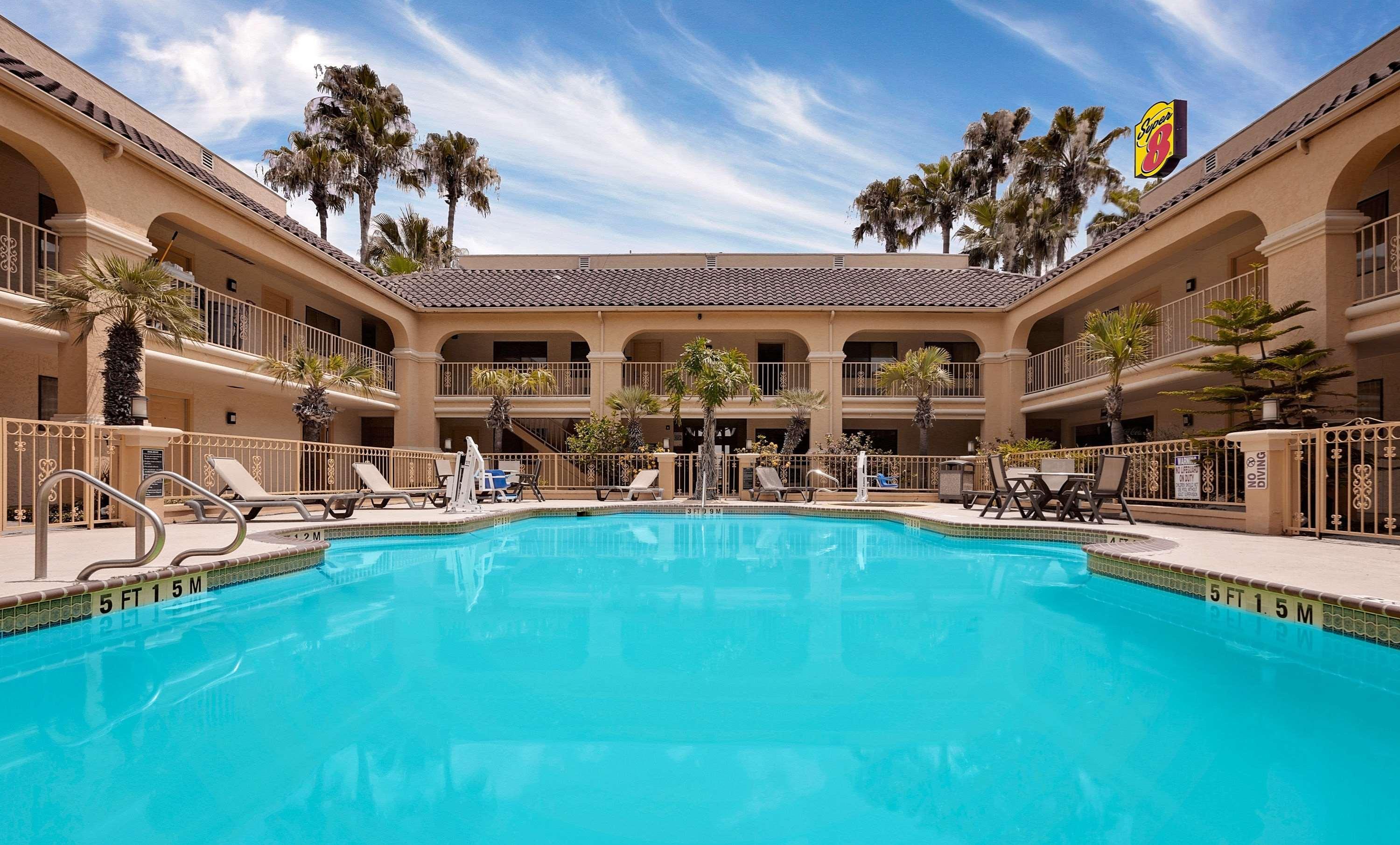 Super 8 By Wyndham Corpus Christi Northwest Motel Exterior photo