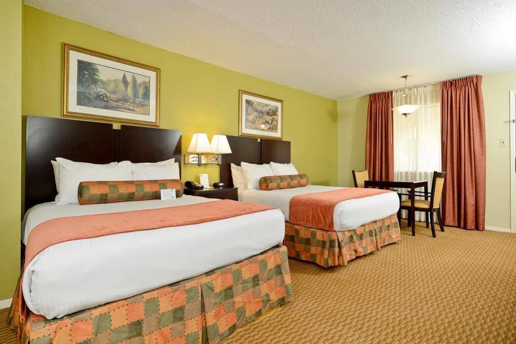 Super 8 By Wyndham Corpus Christi Northwest Motel Exterior photo